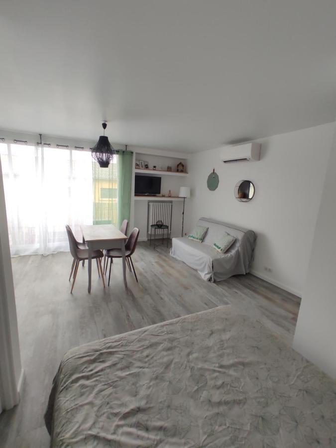 Appartement Climatise Avec Balcon,Wifi, Proche Remparts Awinion Zewnętrze zdjęcie